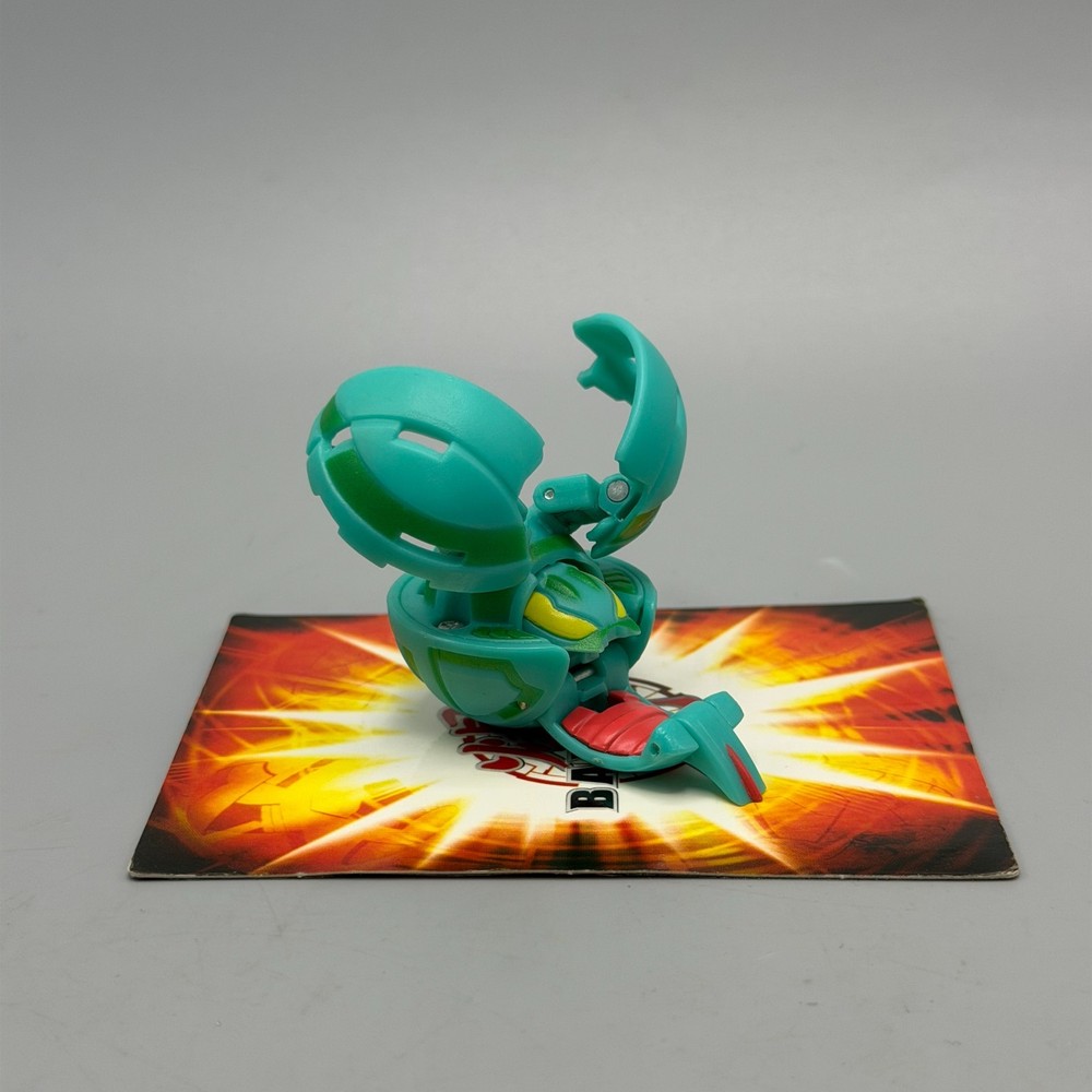 Bakugan Bee Striker 490G Pearl White Ventus B2 Battle Brawlers