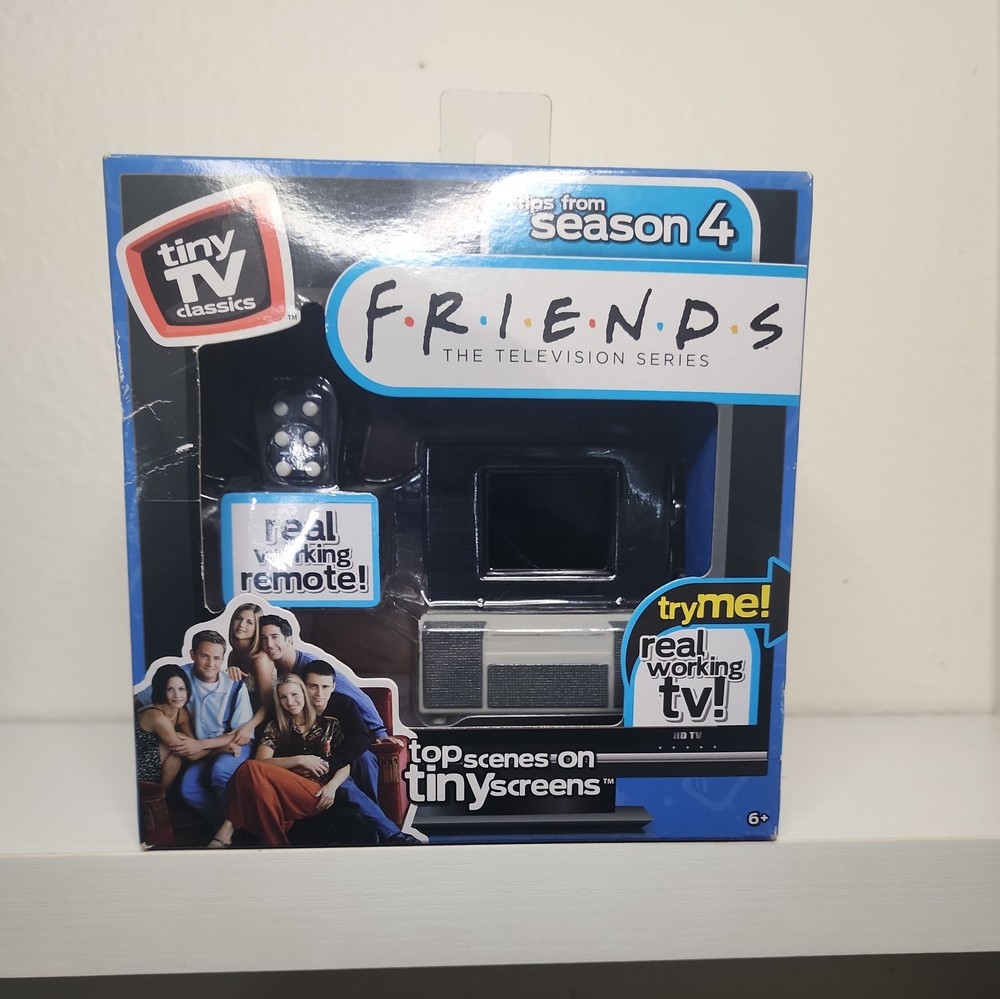 Tiny TV Classics Friends Season 4 TV and Remote