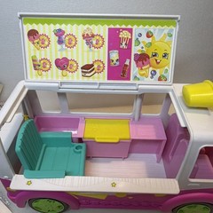 Shopkins Scoops Ice Cream Truck + Multiple Shopkin Figures And Accessories