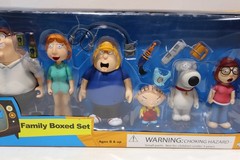 Family Guy Mezco Family Boxed Set 2006 – Sealed Figures, Clean Box, No Yellowing