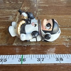 Cow On me – * MEGA SPACE MOLLY 100% × emoji™ Series Blind box Figure