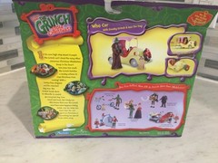 UNIVERSAL STUDIOS/PLAYMATES VINTAGE 2000 PLAYSET “HOW THE GRINCH STOLE CHRISTMAS