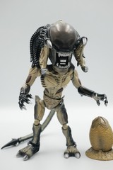 Herocross HMF #032 PREDALIEN ALIEN VS PREDATOR – 6″ Action Figure Displayed