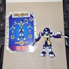 Medabots Action Figure Lot 11 Hasbro Takara Tomy 2.5” Mini Figures With Cards