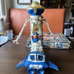 Vintage Mego Micronauts Mobile Exploration Lab With Box, Complete