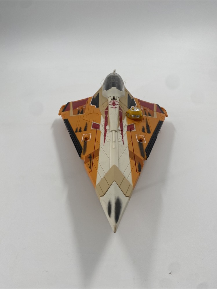 Star War Plo Koon’s Jedi Star Fighter Orange Space Ship Hasbro 2001