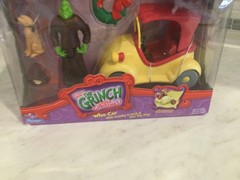 UNIVERSAL STUDIOS/PLAYMATES VINTAGE 2000 PLAYSET “HOW THE GRINCH STOLE CHRISTMAS