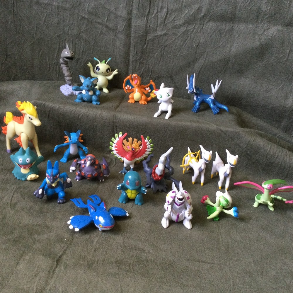 POKEMON Mini (1.5in) Figures Toy Lot Of 20! TOMY-RLW-Bondai *Nidoqueen, Charzard