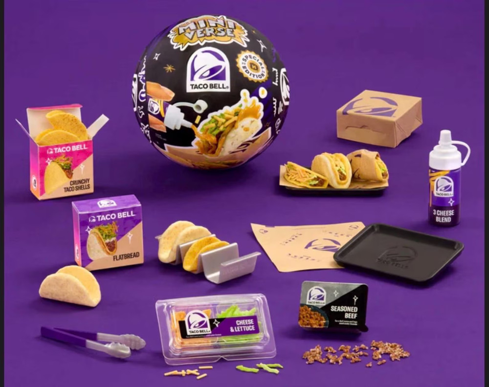 MGA Miniverse Taco Bell Special Edition Cheesy Gordita Crunch Tacos IN HAND
