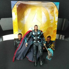 New Mafex No.104 The Avengers End Game Thor Action Figure Toys in Box Set Gift