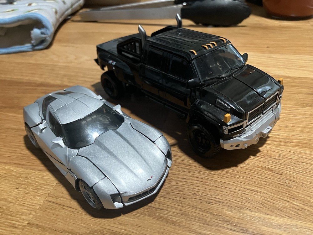 Transformers Studio Series Ironhide & Sideswipe