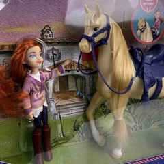 Dreamworks Spirit Riding Free Academy Maricela & Mystery Doll Horse PlaySet NEW!