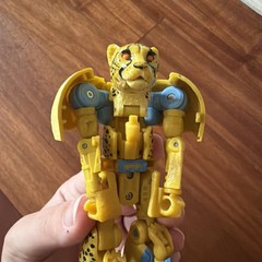 HASBRO TRANSFORMERS WAR FOR CYBERTRON KINGDOM CHEETOR