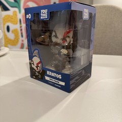 YouTooz God of War Ragnorak Kratos Vinyl Figure w/ Protector Case Playstation