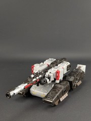 Transformers Siege Megatron complete Hasbro WFC Generations Voyager