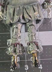 NECA Welcome to Derry Fodder Ultimate Pennywise 7″ Action Figure BODY BUCK