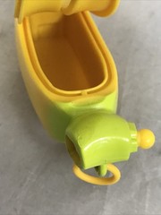 BANANA BUNCH Pawka Penguin Figure & Yellow Banana 2018 Cepia Loose