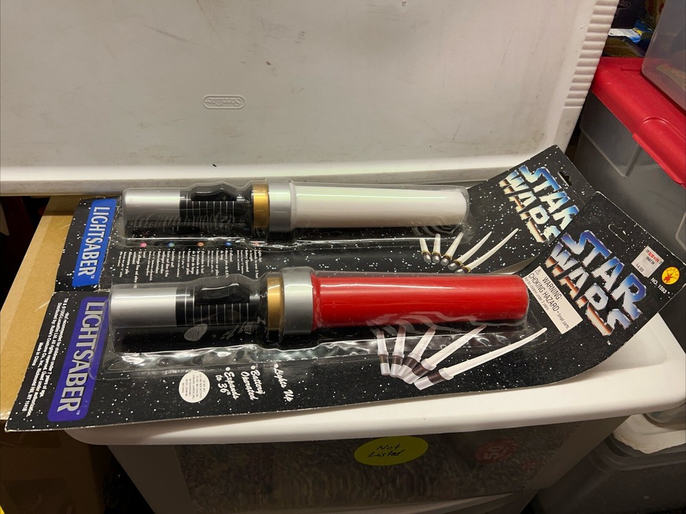 Star Wars Lightsaber Set Rubies 1995 #1588 Lights Up Expanded To 36” Sealed