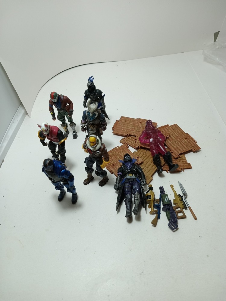Jazz wears Fortnite Action figures Lot