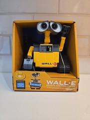 Wall-E Remote Control Robot Figure Disney Pixar – New in box!