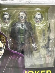 SH Figuarts The Dark Knight JOKER Heath Ledger BANDAI DC Batman from Japan