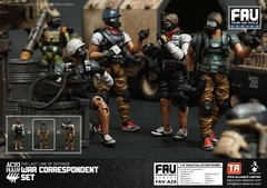 10502 TA ACID RAIN FAV-A28 War Correspondent Set 3.75 1/18