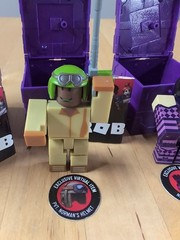 4 Roblox Action Collection Series 11 Mystery Figures W/ Codes Cheshy, Wizard, Ba