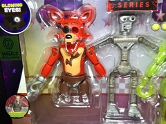 Jazwares Five Nights at Freddy’s Endo Series: FOXY & RADIOACTIVE FOXY -Exclusive