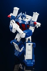 Magic Square Transformation Toys MS-B04A MSB04A Ver.1.0 Ultra Magnus Figure