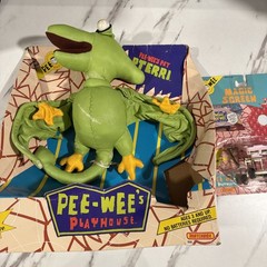 1988 Pee Wee Herman’s Playhouse Pet PTERRI 13″ in box & magic screen original