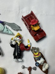 Vintage WB Loony Tunes Taz Bugs Pepe PVC Figure Lot Applause Warner Bros Store