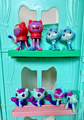 Gabby’s Dollhouse Purrfect Playset 2FT Tall Figures Cats Accessories Works