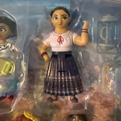 Disney Encanto Movie Ultimate Madrigal Family Gift Set 10 Piece Figure Set New
