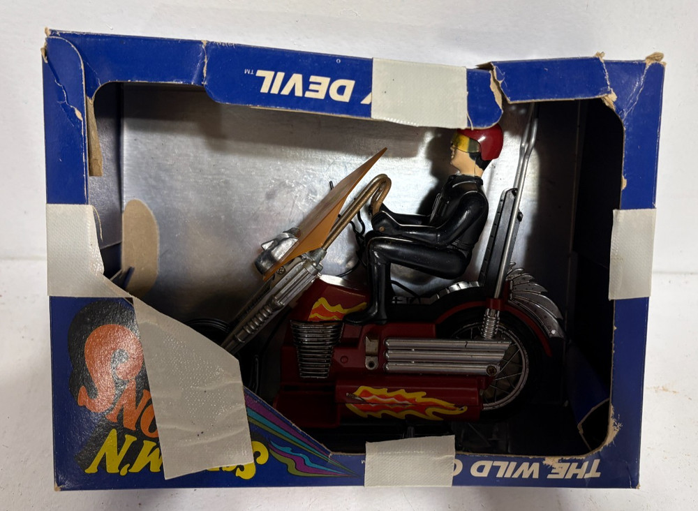 Hasbro Scream’n Demons Dirty Devil with Box