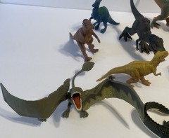 Assorted Bundle Lot Set Of 11 Dinosaur Action Figures Toys