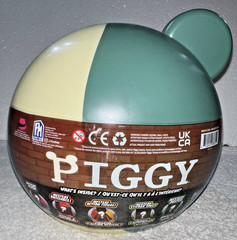 ROBLOX PIGGY ULTIMATE BUNDLE ZOMPIGGY 10 ITEMS INSIDE INCLUDES DLC CODE *NEW*