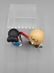 Lot Of 2 Peanuts Charlie Brown Lucy PVC Vinyl Figures JP Peanuts Used