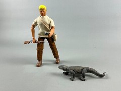 Super Joe / Adventure Command New Enter the Dragon’s Lair Set (w/ random figure)
