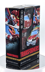 Hasbro/Takara Tomy Transformers Deluxe Class Age of the Primes AUTOBOT RATCHET!