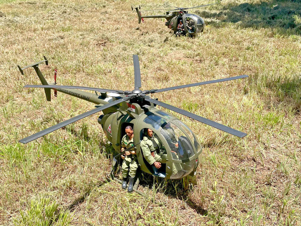 21st Century GI Joe 12″ 1/6 scale Ultimate Soldier Loach helicopter, COMPLETE