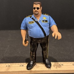 1990 Big Boss Man Complete Vintage WWF Hasbro Wrestling Series 1 – Action Figure