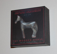 RARE NECA Blade Runner 2049 Wooden Horse Prop Replica NYCC Exclusive NEW MIB 1:1
