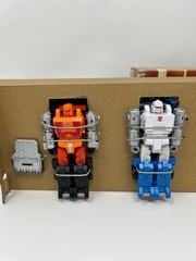 Transformers Generations War for Cybertron Golden Disk Collection Chapter 1, Aut