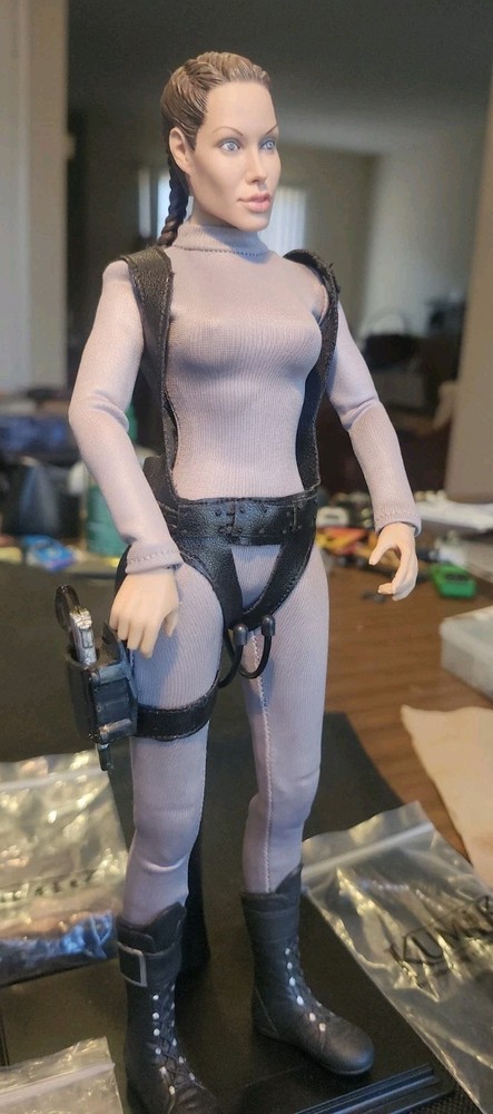 KUMIK 1/6 Angelina Jolie Tomb Raider Cradle Of Life FREE SHIPPING READ