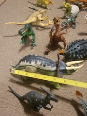 Lot of Vintage JP Action Figures Kenner Brands & More Dinosaurs Lot Mixed