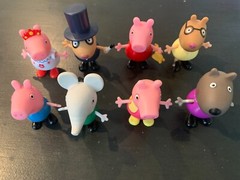 Peppa Pig and Friends Case+ 8 Toy figurines+24 Pc Puzzle+12 Color Pages+Bookmark