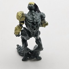 Greenbrier Final Faction KREPITUS BOUNTY HUNTER Kharn 4″ Action Figure Toy