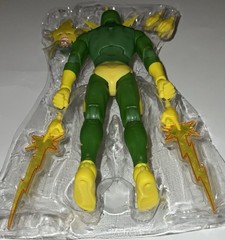 Marvel Legends MARVEL’S ELECTRO 6″ Figure Friendly Neighborhood Spider-Man SDCC