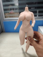 YM611B 1/6 Female Large Bust Pale Plump Seamless Body For 12″ Action Figure Doll