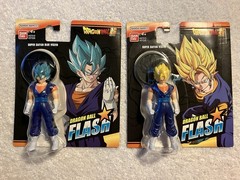 Bandai Namco Dragon Ball Flash Super Saiyan Blue Vegito & Super Saiyan Vegito